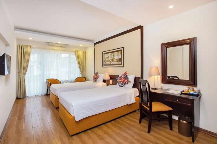 1 Bedroom Superior Double room with balcony and with city view