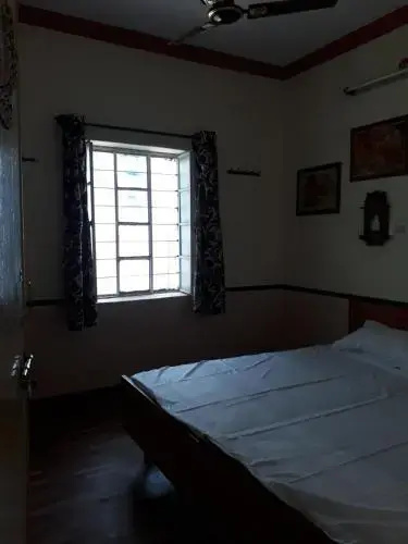 Hostel Arya Niwas