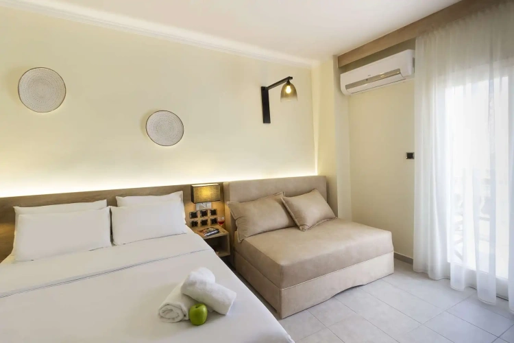 Superior Triple room