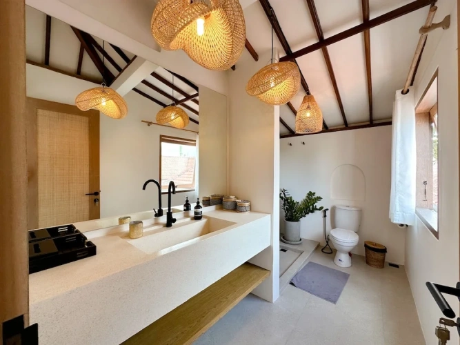 3 Bedrooms Sextuple Villa