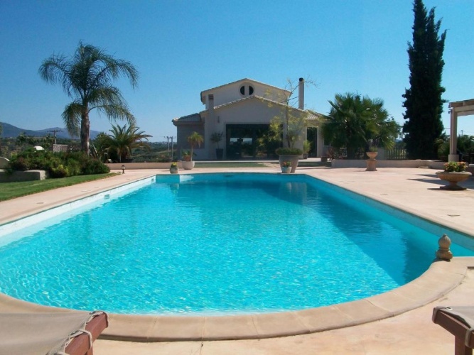 Deluxe Villa