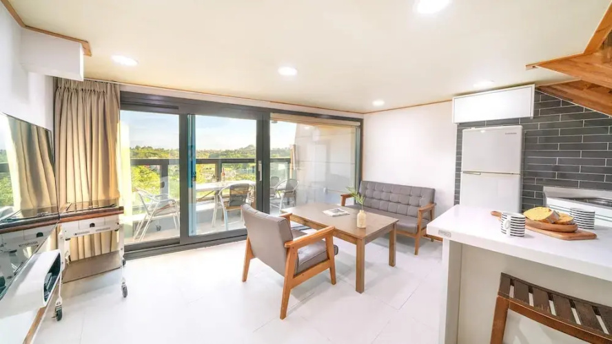Goseong Theprism Pension