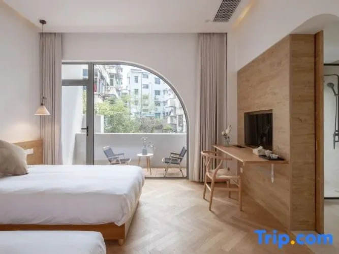 4 Bedrooms Suite