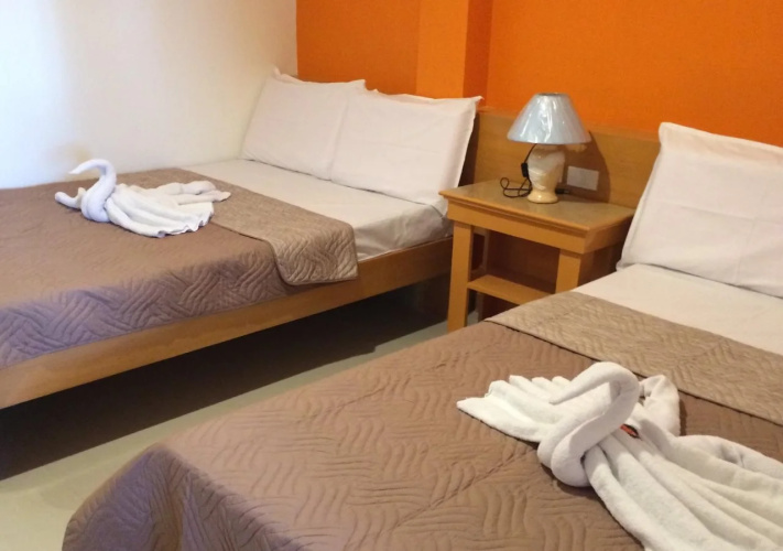 Stone House Hotel Pasay