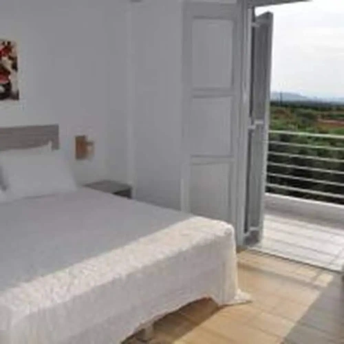 Deluxe Triple room with balcony and with sea view
