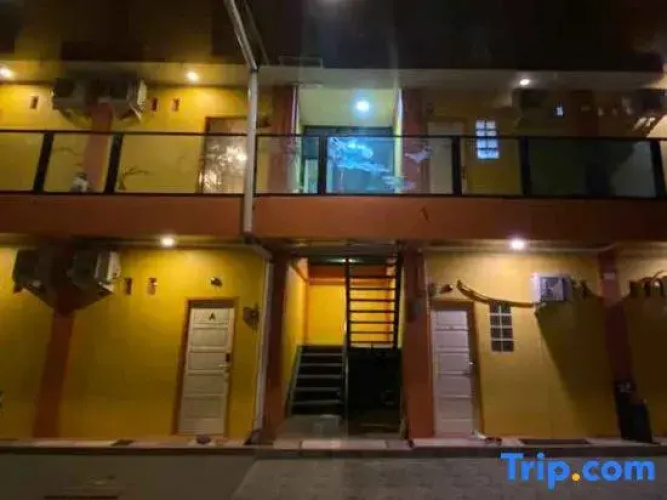 Kelapa Gading Guesthouse