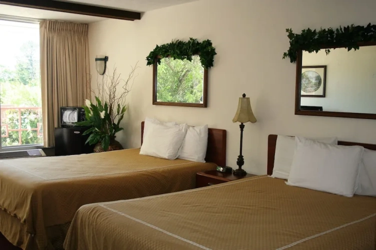 Classic Quadruple room