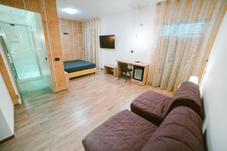 Superior Triple room