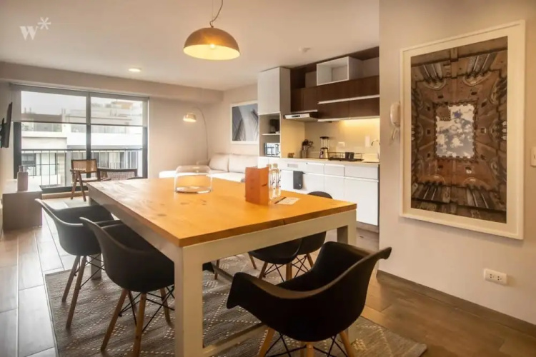 w High Ceiling and Classy 2BR in Miraflores