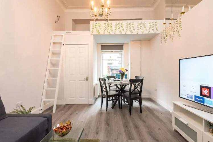 1bed-ground Fl -private Entrance