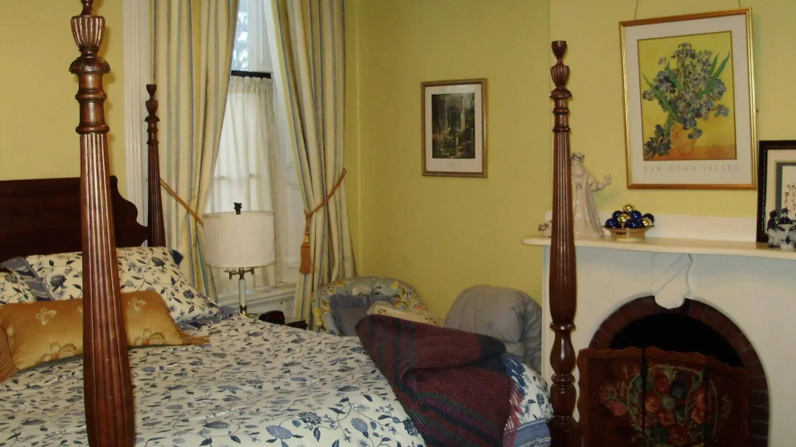 Hillard House Inn