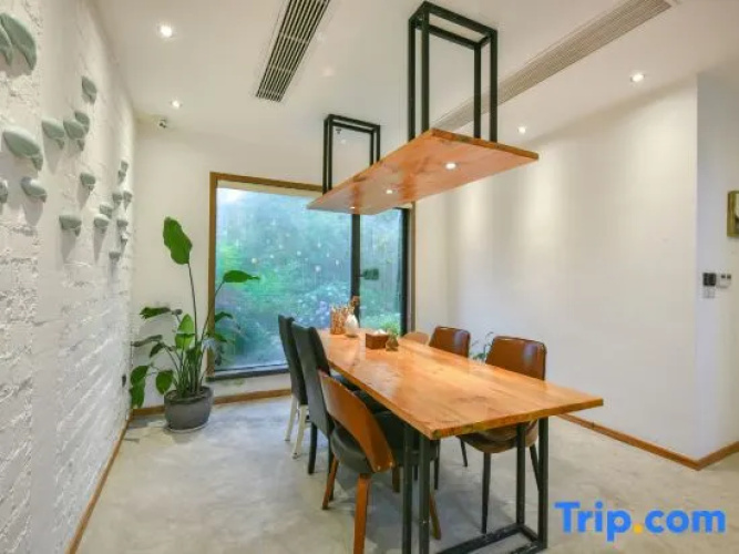 cloud river moganshan villa