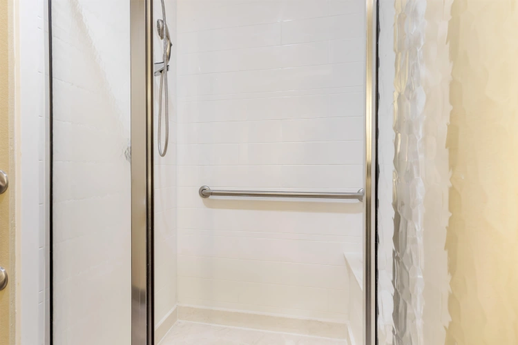 2 Bedrooms Double Suite