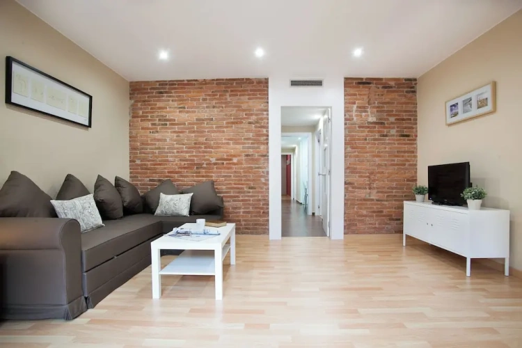 3 Bedrooms Family Apartment