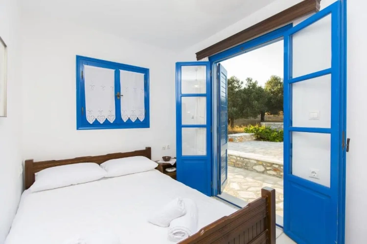 2 Bedrooms Cottage