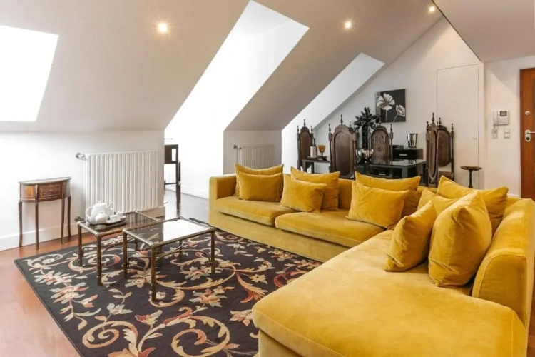 2 Bedrooms Apartment