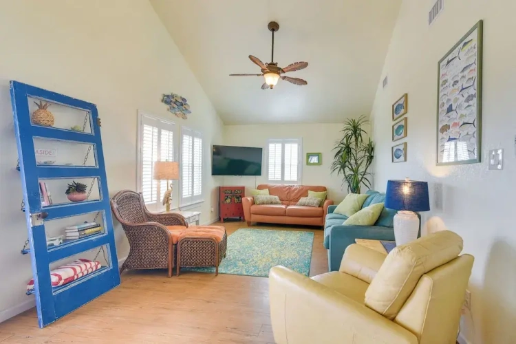 3 Bedrooms Cottage