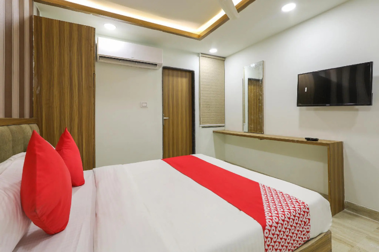 Hotel Pride Inn
