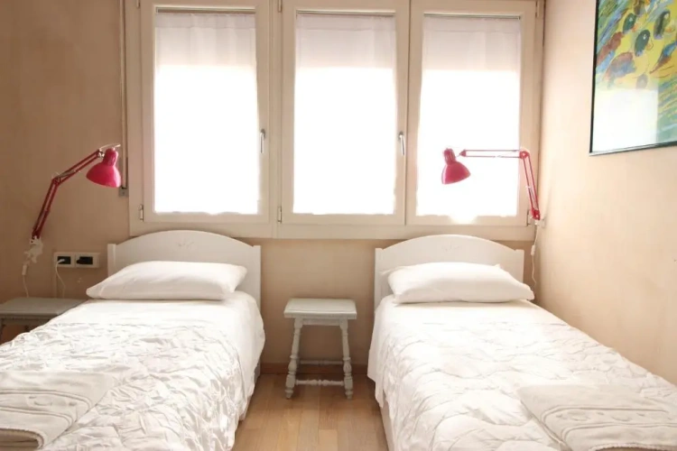 3 Bedrooms Apartment