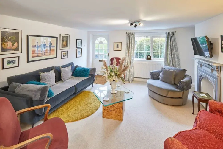 Host Stay Rose Cottage