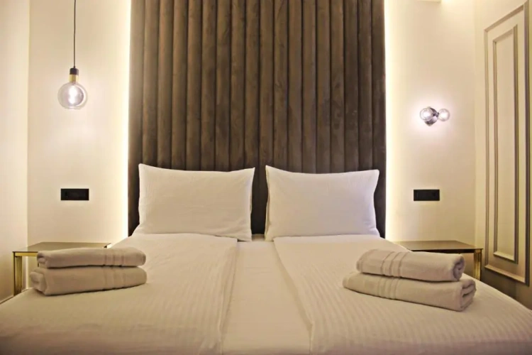Deluxe Double room with view