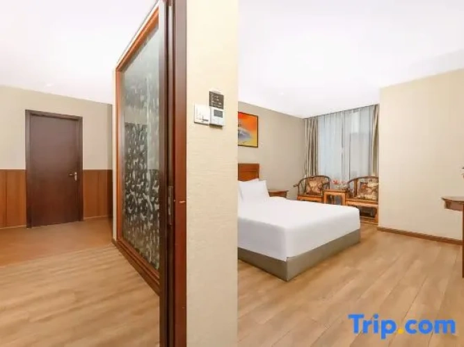 Triple Suite
