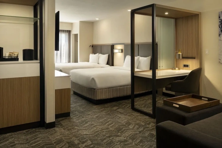 Sextuple Suite
