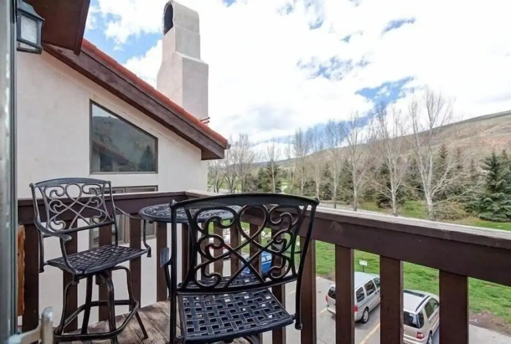 Cottage with balcony