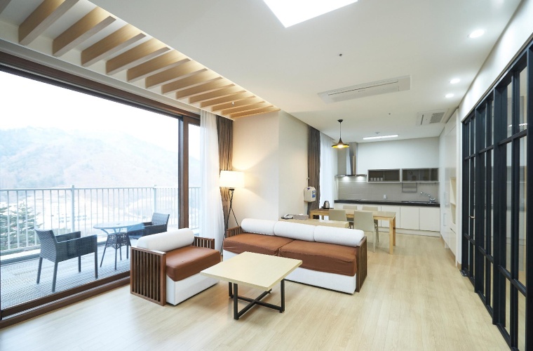 Quadruple Suite