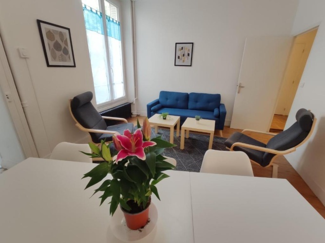 3 Bedrooms Apartment