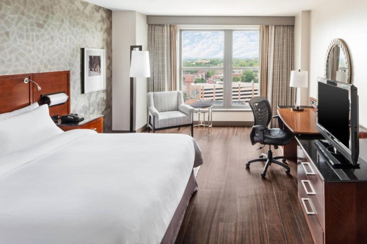 Standard Single room with city view