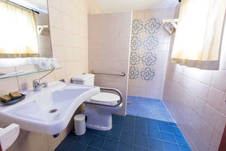 Hostal la Plaza Tolox