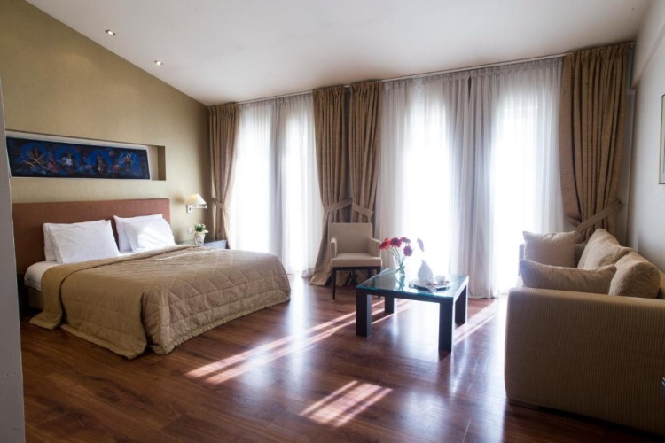 Standard Family room