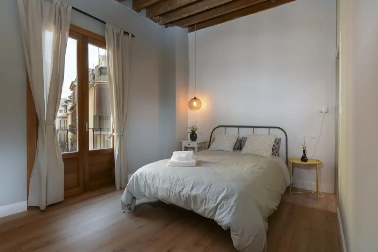 Standard Double room with balcony and with city view