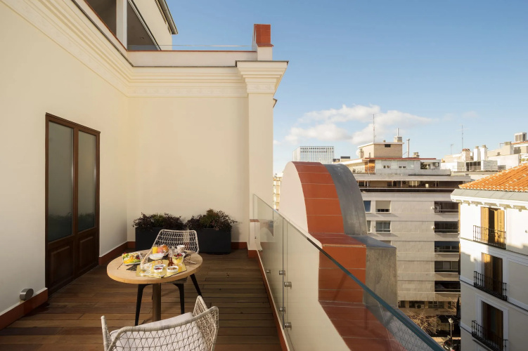 ICON Casona 1900 by Petit Palace