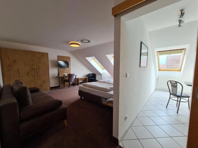 Hotel am Hachinger Bach by Blattl