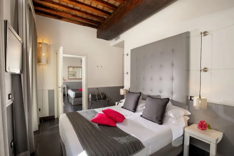 2 Bedrooms Standard Family room