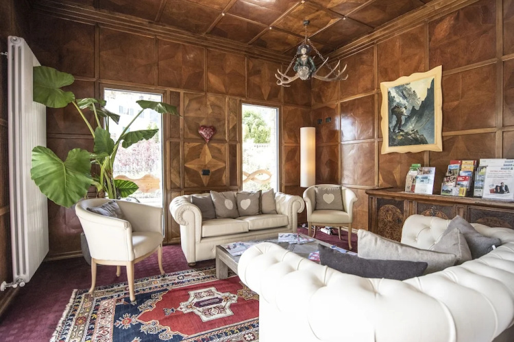 Apart-hotel Adler Moena