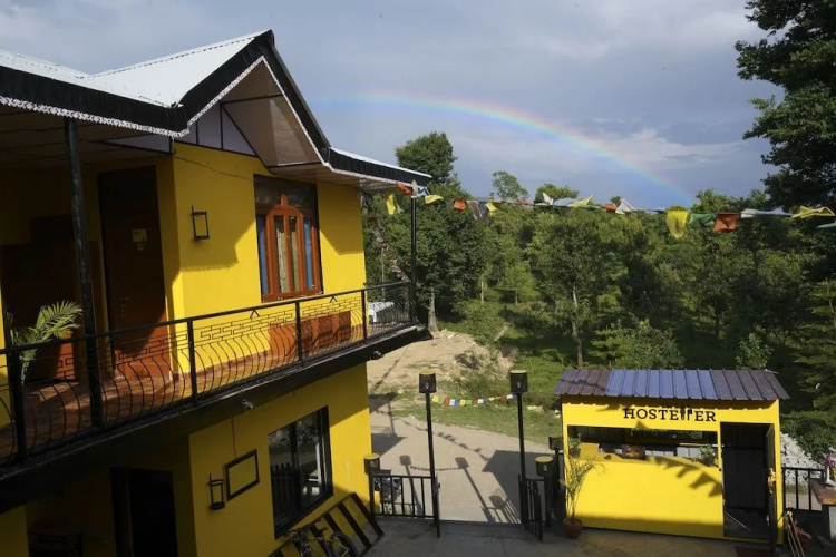 The Hosteller Bir