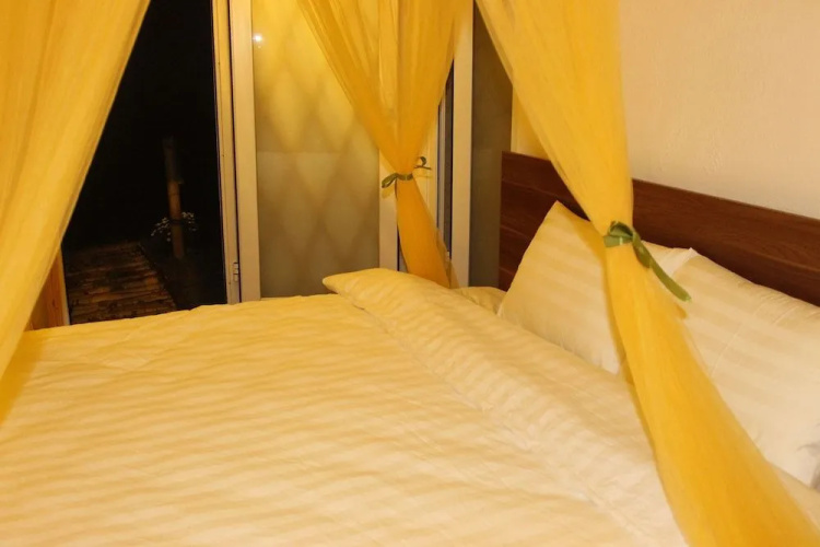Moc Glamping & Ecohouse