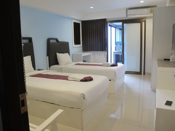 Superior Twin room with balcony