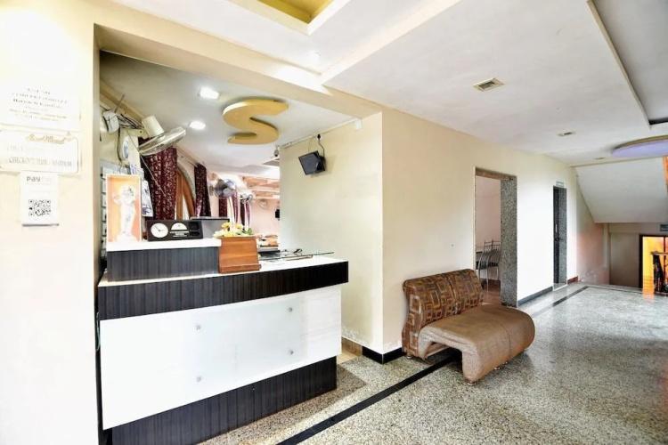 HariS Hotel Seawood