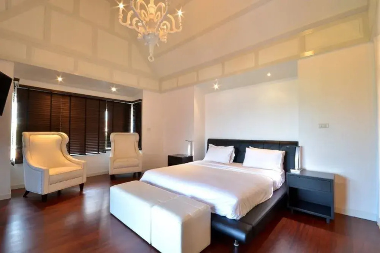 Luxury 5 Stars Beach Villa 6 Beds