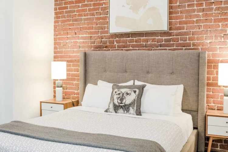 Explore Downtown From A Debonair Urban Loft