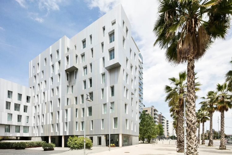 Lugaris Beach - Apartments