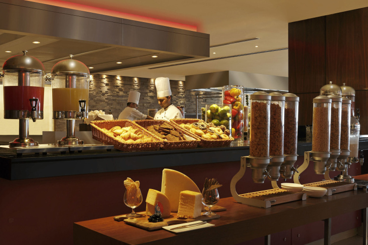 Hilton Garden Inn New Delhi/Saket photo 13