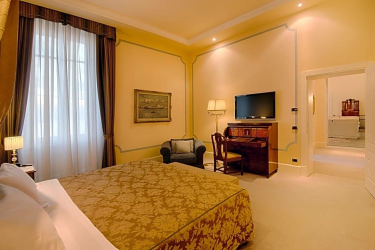 Deluxe Double Suite
