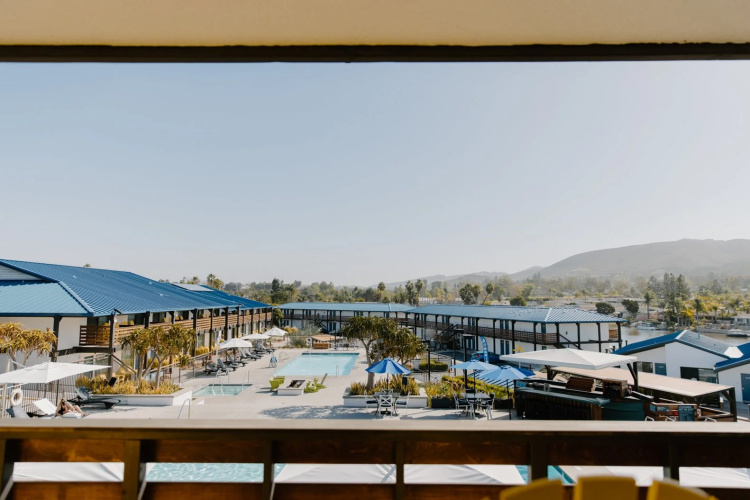 Lakehouse Hotel And Resort photo 21