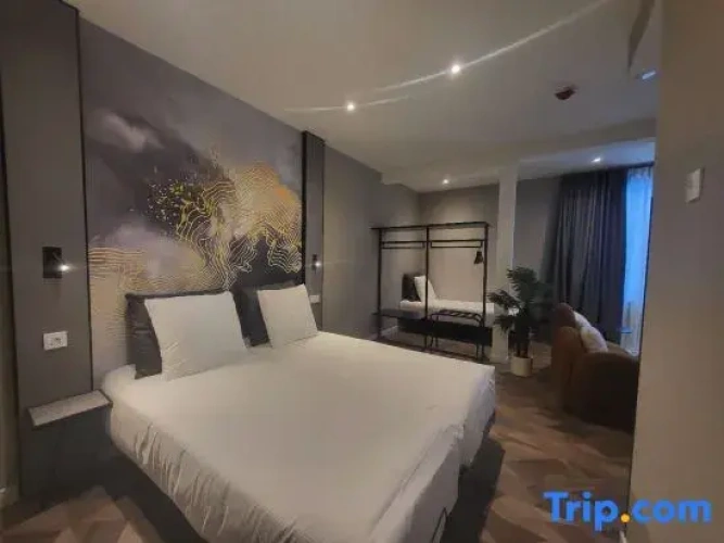 Standard Family room