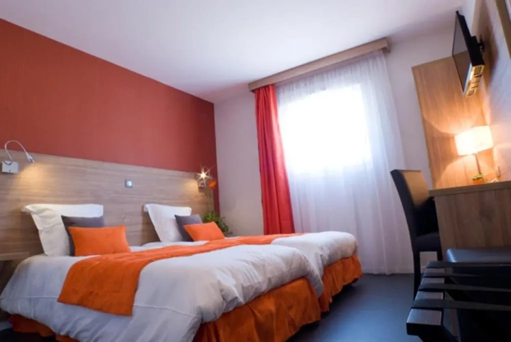 Standard Twin room